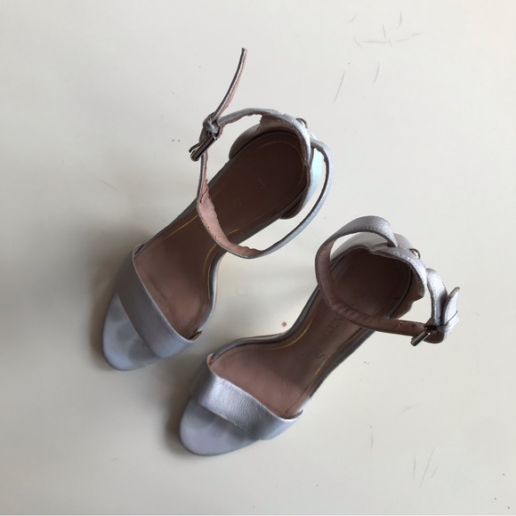 ENZO ANGIOLINI leather silver multicolour heels sandals - Picture 4 of 6